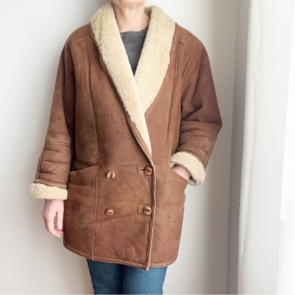 Vintage Jackets & Blazers - HIDE Society Canada Vintage Genuine
Shearling Sheepskin Suede Leather Jacket L